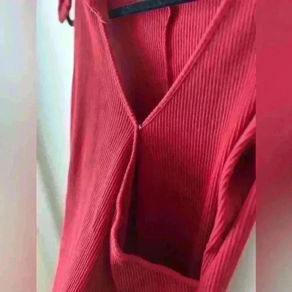 Who What Wear  Ribbed Tie Shoulder Top - Picture 5 of 5